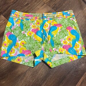 Lilly Pulitzer Callahan Shorts Women Size 10 Parrot Tropical Print Main Line Fit